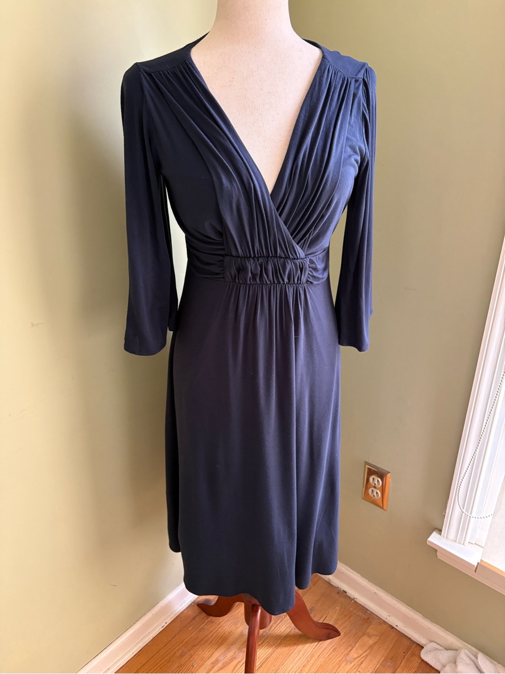 Boden Drapey Jersey Faux Wrap Dress. Navy size 8. Great shape, missing brand tag